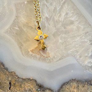 vintage 1980s gold cross & cubic zirconia necklace